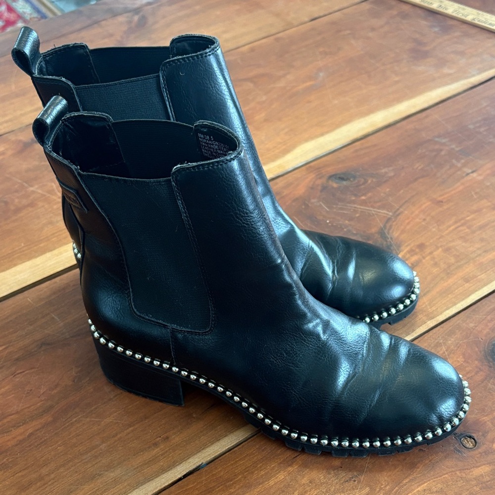 BCBG BCBGerneratoin Norah Booties 8 Platform Studded Goth Academia Moto Luggsole